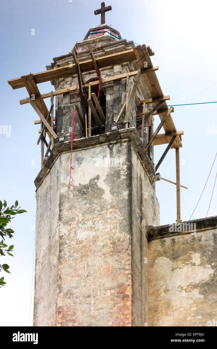 Iglesia en construcción fotografías e imágenes de alta resolución - Alamy Iglesia en construcción fotografías e imágenes de alta resolución - Alamy