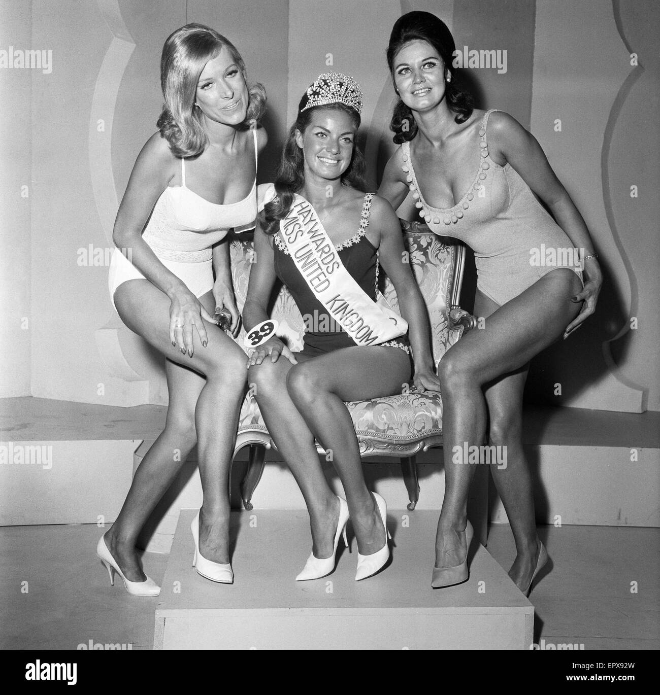 Miss Reino Unido Gran Final, Blackpool. El ganador, fue Miss Wigan, Kathleen Winstanley, 22. En segundo lugar, Marie Smith, de 22 años, de Glasgow, y en tercer lugar, fue lisa Robertshaw, 22 de Bradford. 15 de agosto de 1968. Foto de stock