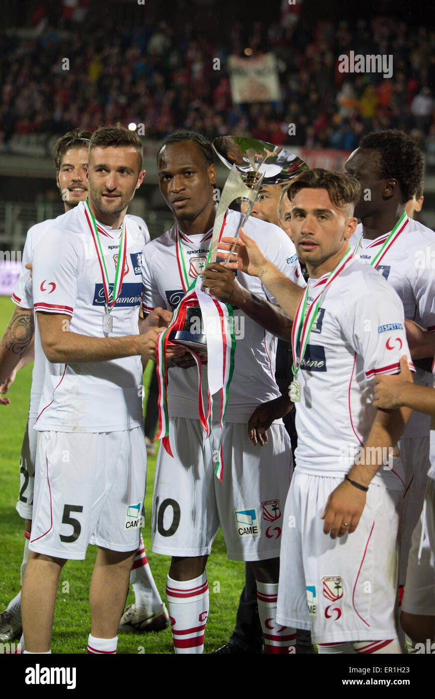 Carpi, Italia. 22 de mayo de 2015. Serie B Trofeo Football/Soccer : Italiano  'Serie B' coincidencia entre Carpi FC 0-0 Catania en el Stadio Sandro  Cabassi en Carpi, Italia . © Maurizio