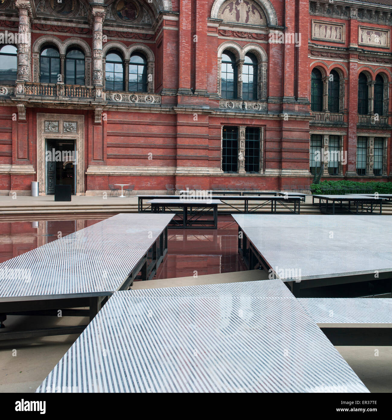 El 26 De Mayo De 2015 Arquitecto Mexicano Frida Escobedo La Instalacion Usted Sabe Usted No Se Ve Tan Bien Como Por Reflexion Se Dio A Conocer A El 26 De Mayo De 2015 Arquitecto Mexicano Frida Escobedo La Instalacion Usted Sabe Usted No Se Ve Tan Bien Como Por Reflexion Se Dio A Conocer A
