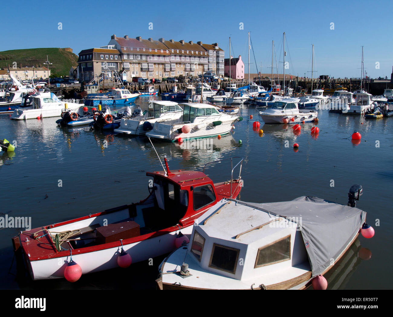 West Bay Harbor también conocido como Bridport Harbour, Dorset, Reino Unido Foto de stock