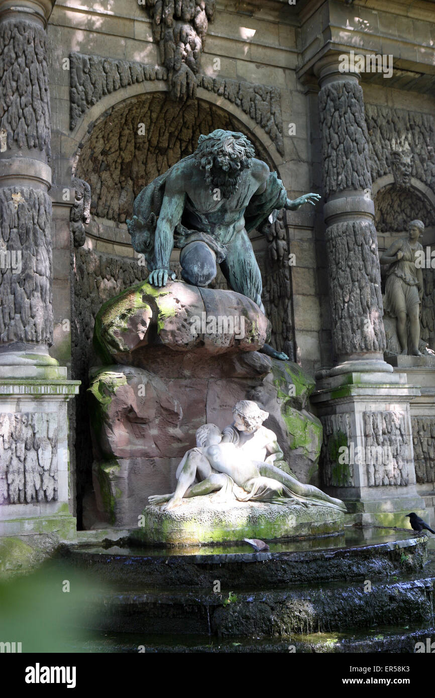 Fuente Medici en los jardines del Palacio de Luxemburgo el Palacio de Luxemburgo, París Foto de stock