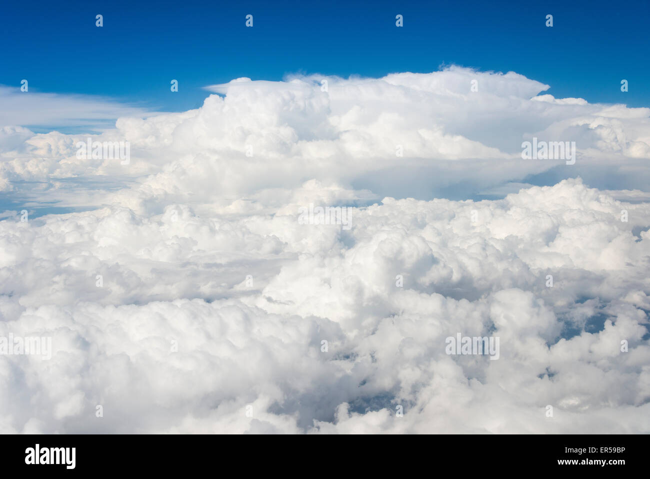 Vista de formaciones nubosas desde aviones, República de Sudáfrica. Foto de stock