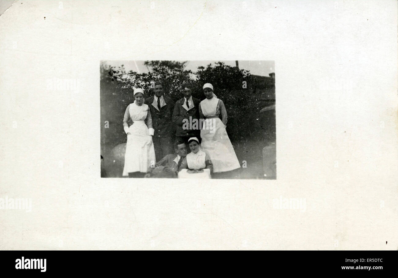 El personal médico y los soldados heridos - St Dunstan's Hospital, St Johns Wood, del condado de Londres, Inglaterra. La Primera Guerra Mundial 1910s Foto de stock