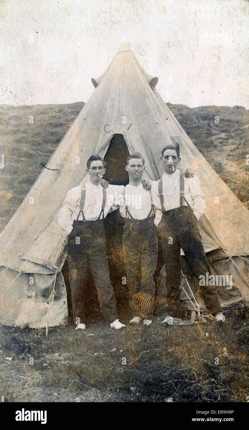 Vintage Camping - tienda Tepee, área de Bradford, Yorkshire Foto de stock