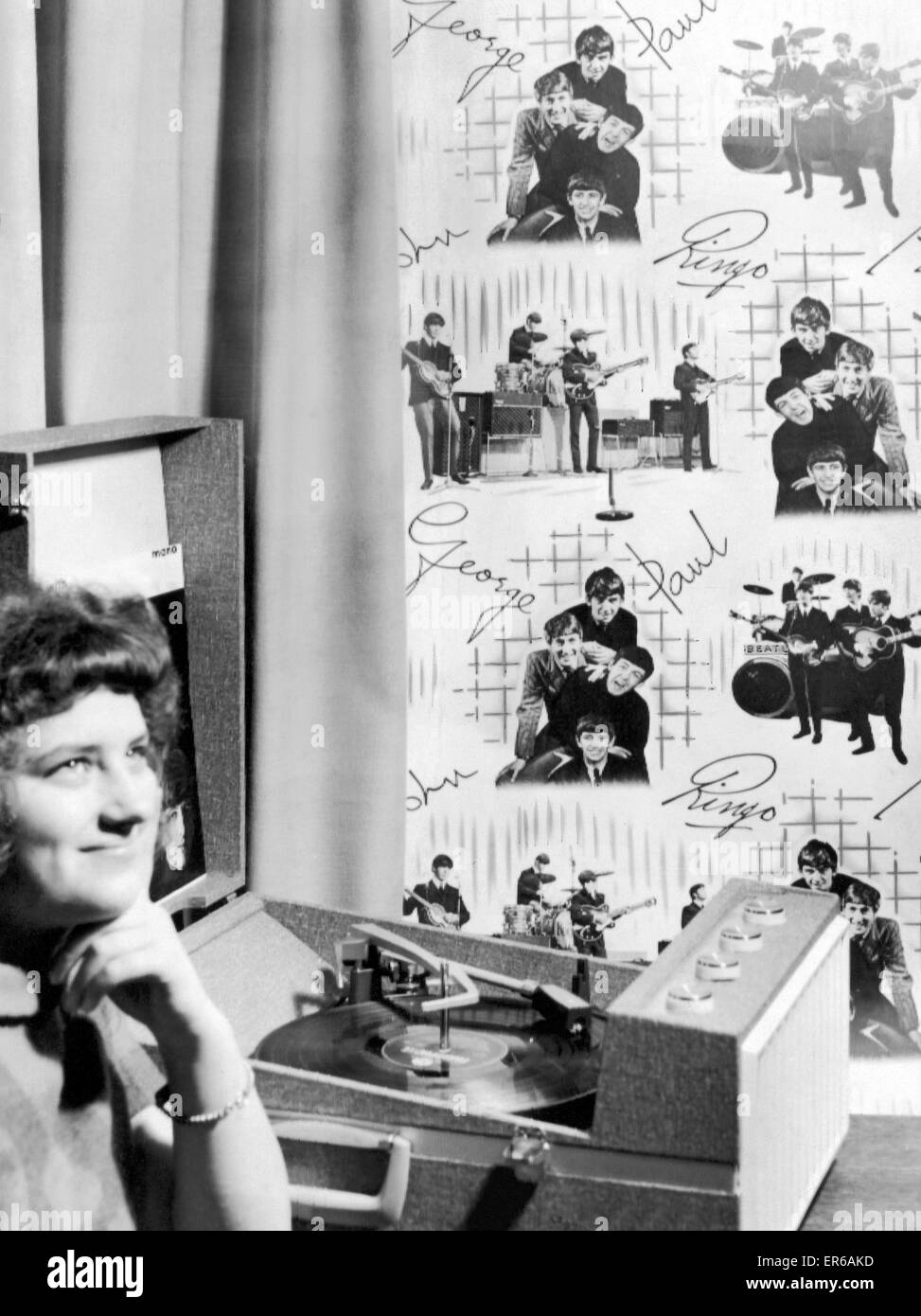 Los Beatles Wallpaper Producidos Por Fabricantes De Papel De Pared Ltd De Manchester El Dia 22 De Enero De 1964 Fotografia De Stock Alamy