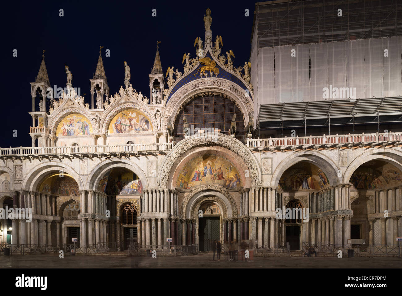 Piazza San Marco (Plaza de San Marcos en Venecia Italia. La Basílica de San Marcos. Foto de stock