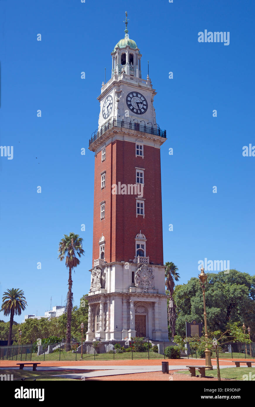 Monumento antiguamente torre torre inglesa Retiro Buenos Aires Argentina Foto de stock