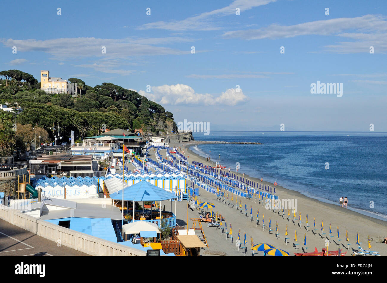 La playa de Celle Ligure, Italia Foto de stock