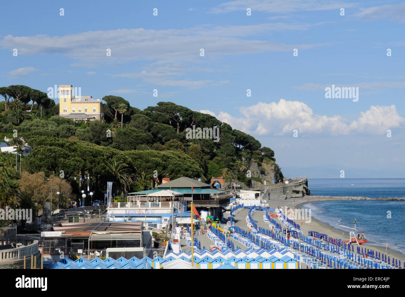 La playa de Celle Ligure, Italia Foto de stock