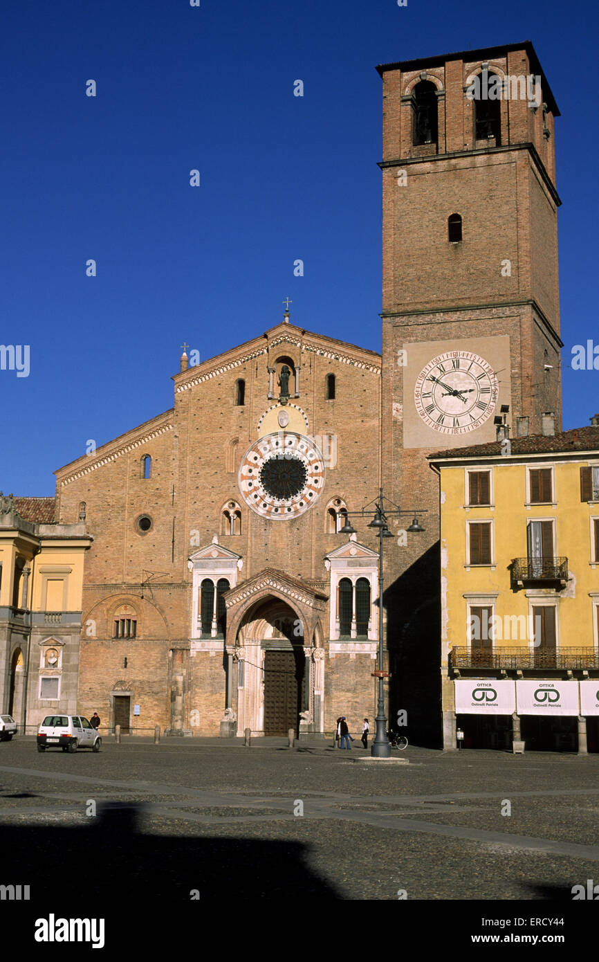 Italia, Lombardía, Lodi, Duomo Fotografía de stock - Alamy