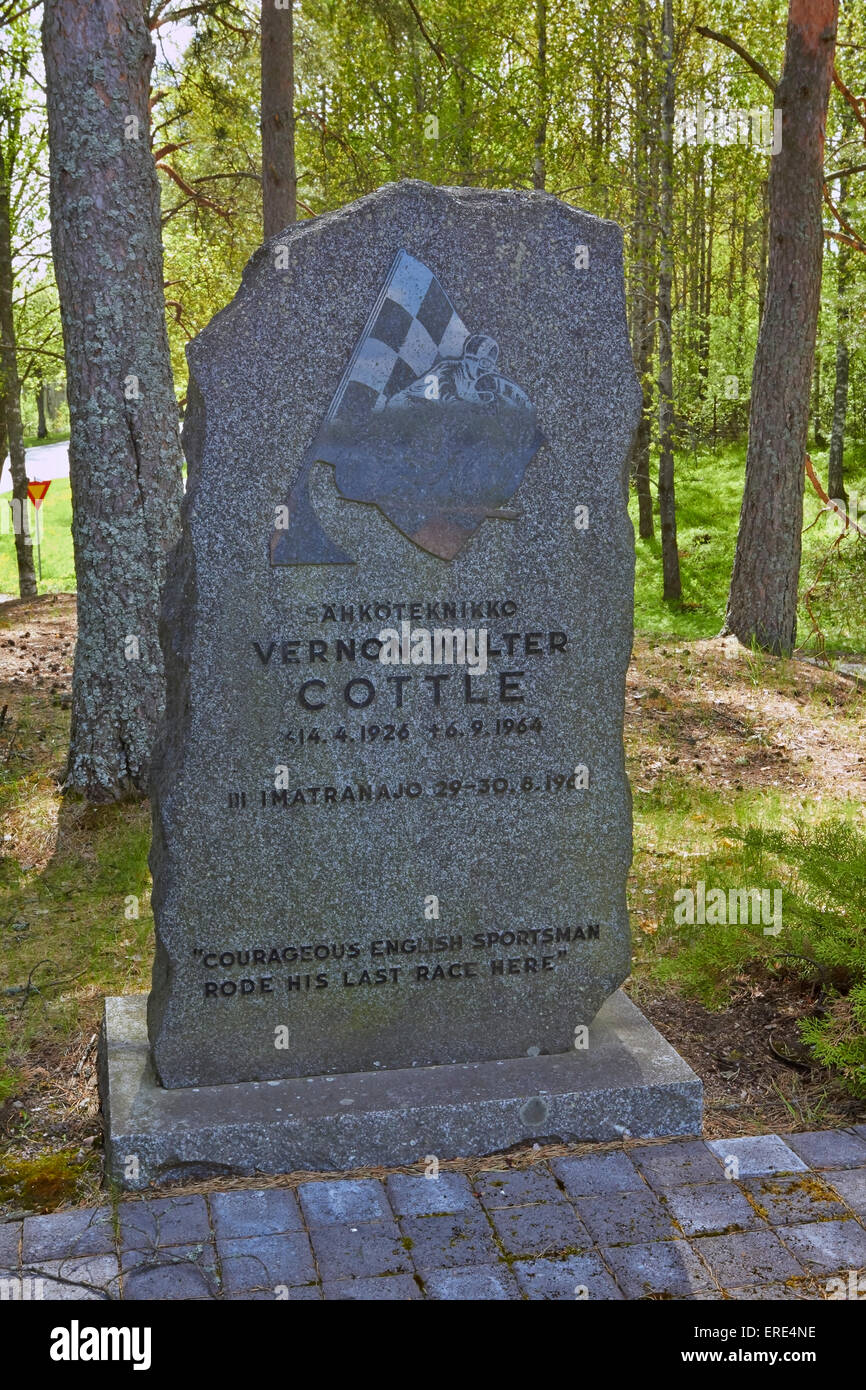 Memorial dedicado a Vernon Walter Cottle Imatra, Finlandia Foto de stock