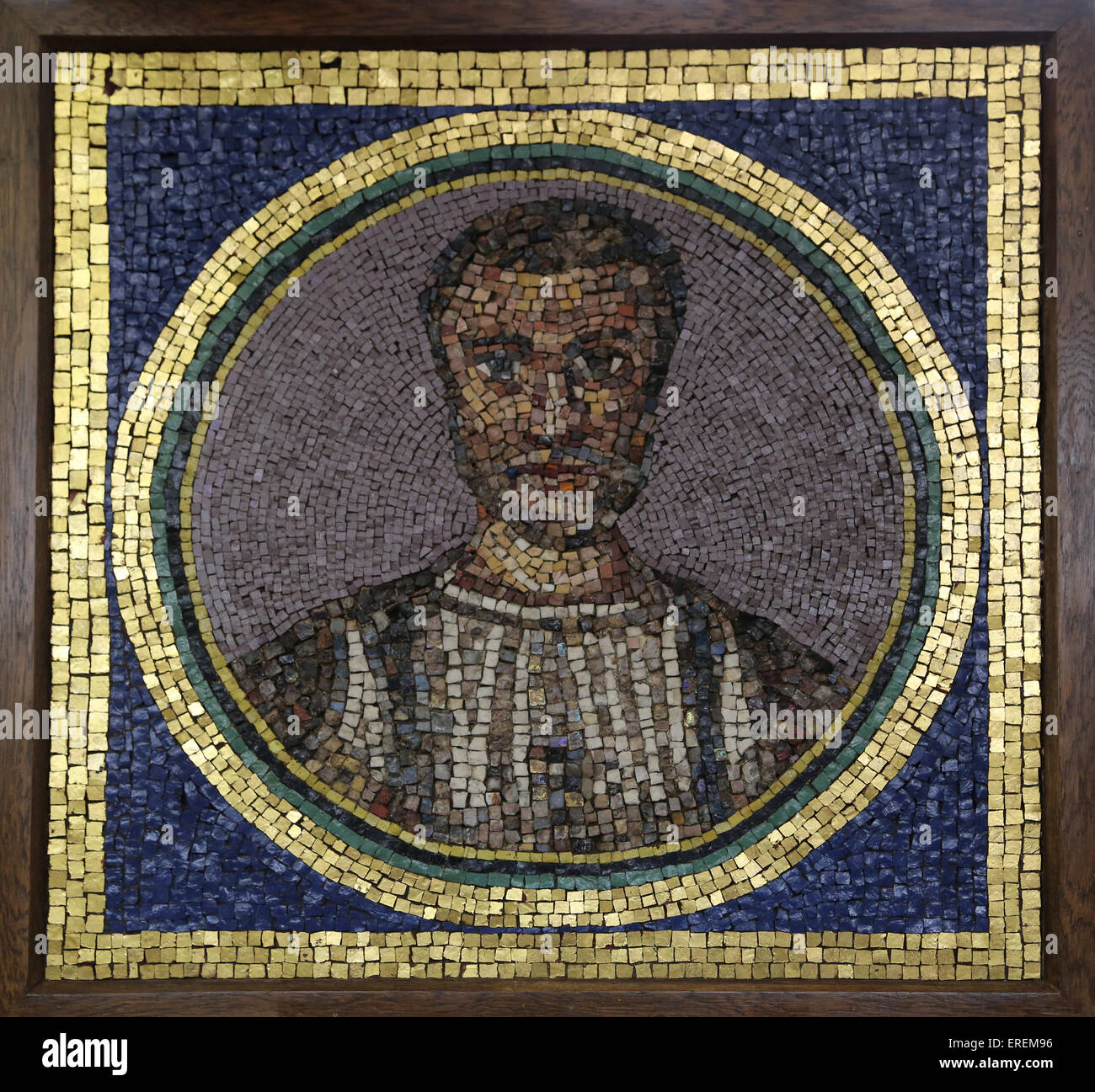 Mosaico vertical desde el cementerio de Cyriaca. busto de Flavius Iulius Iulianus. Alrededor de 350 AD. A principios cristianos. Museos Vaticanos. Foto de stock
