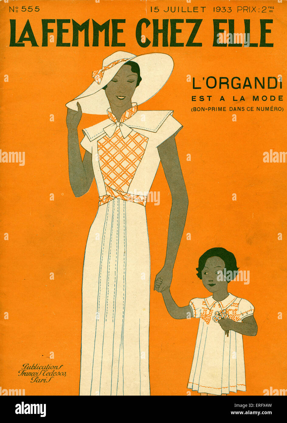 Cubierta de La Femme Chez Elle - la madre y la niña, de julio de 1933. (Artista B. Baucour?) "L'Organdi'. Foto de stock