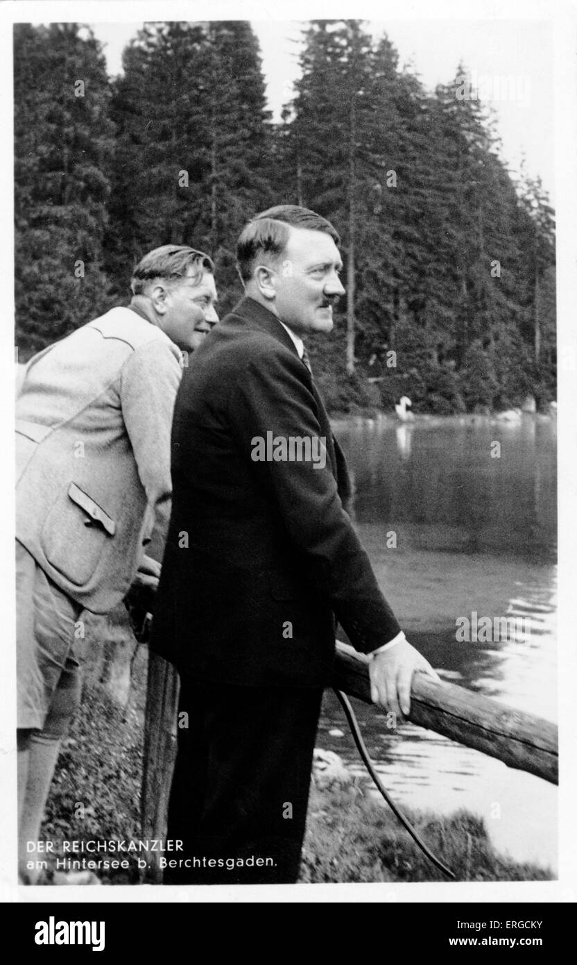 Adolf Hitler en Hintersee. Austriaco de nacimiento político alemán y el líder del Partido Nacional Socialista de los Trabajadores Alemanes parte: 20 Foto de stock