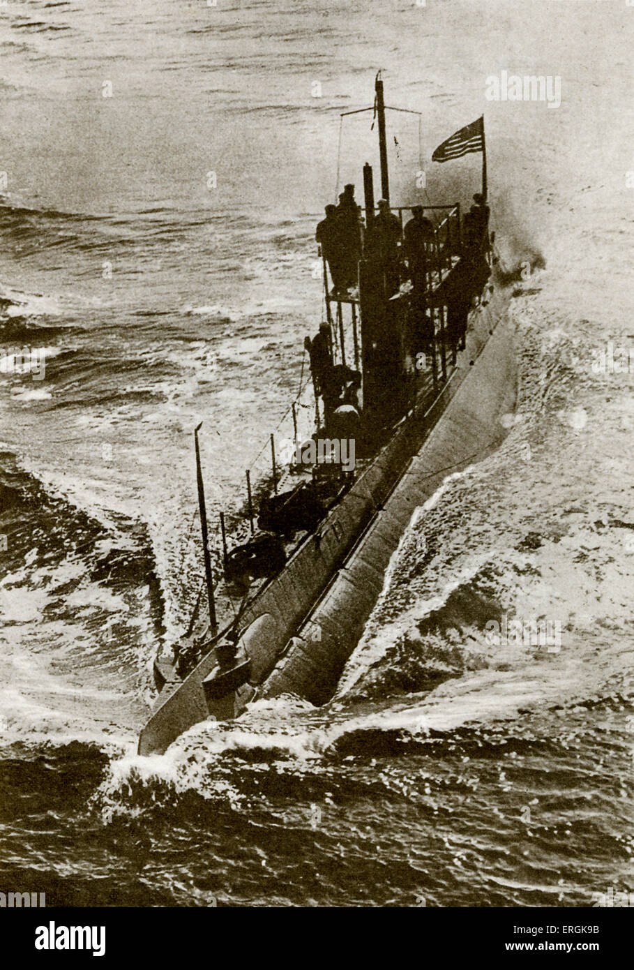 Submarino estadounidense en operaciones durante la I Guerra Mundial, 1917. Foto de stock