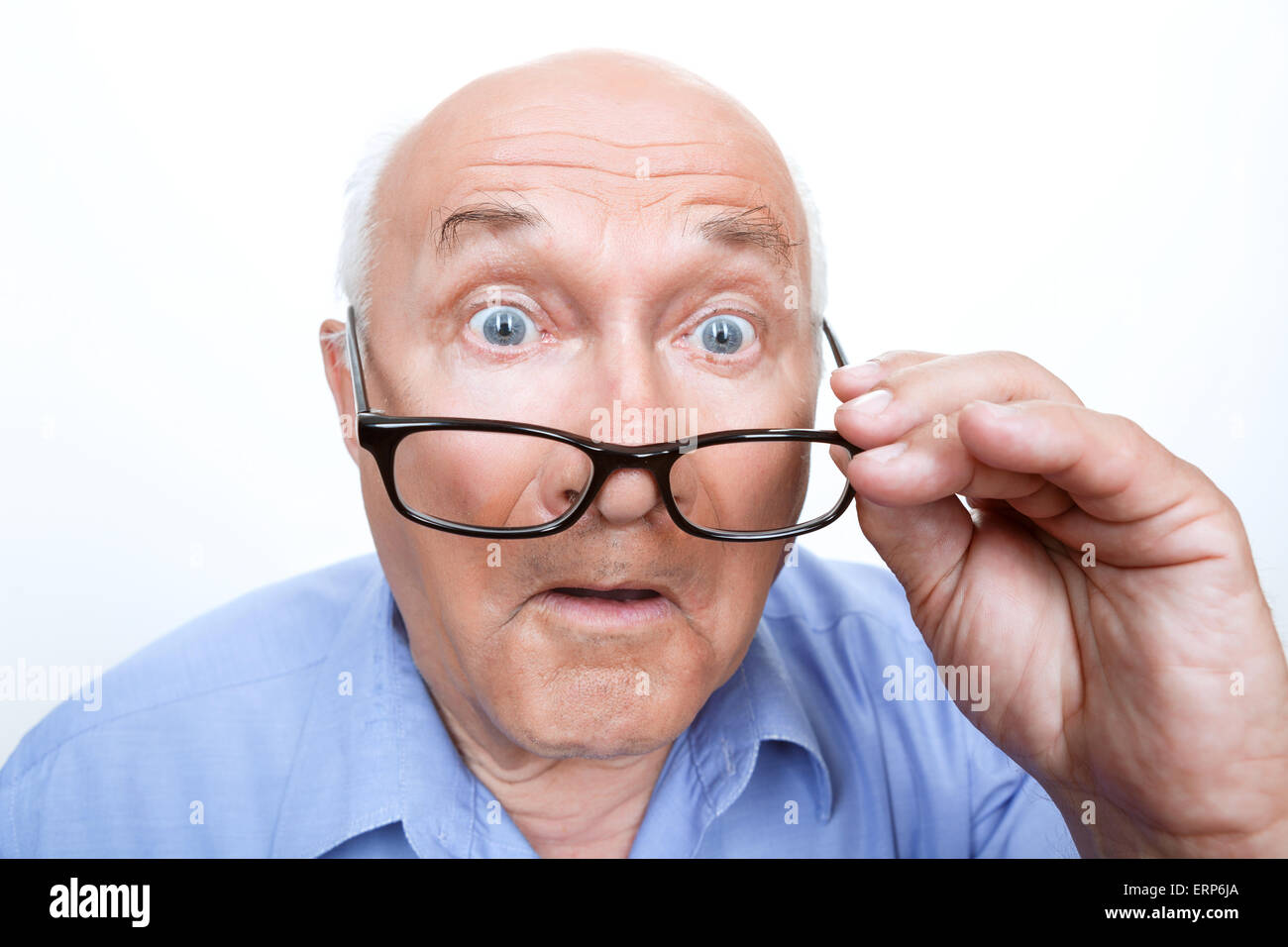 Sorprendido abuelo celebraci n gafas Fotograf a de stock Alamy