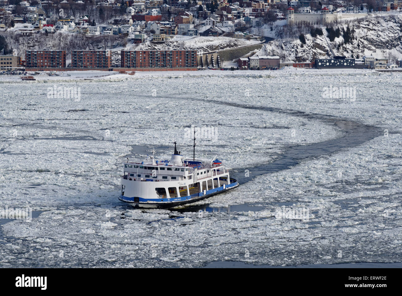 tono Contribuyente Para un día de viaje Quebec levis ferry fotografías e imágenes de alta resolución - Alamy