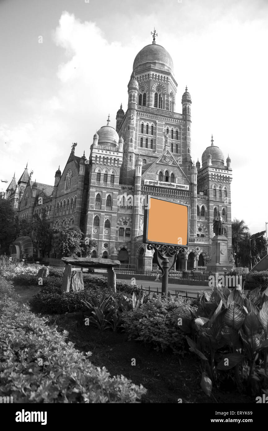 Edificio de la corporación municipal de Mumbai en Maharashtra, India Foto de stock