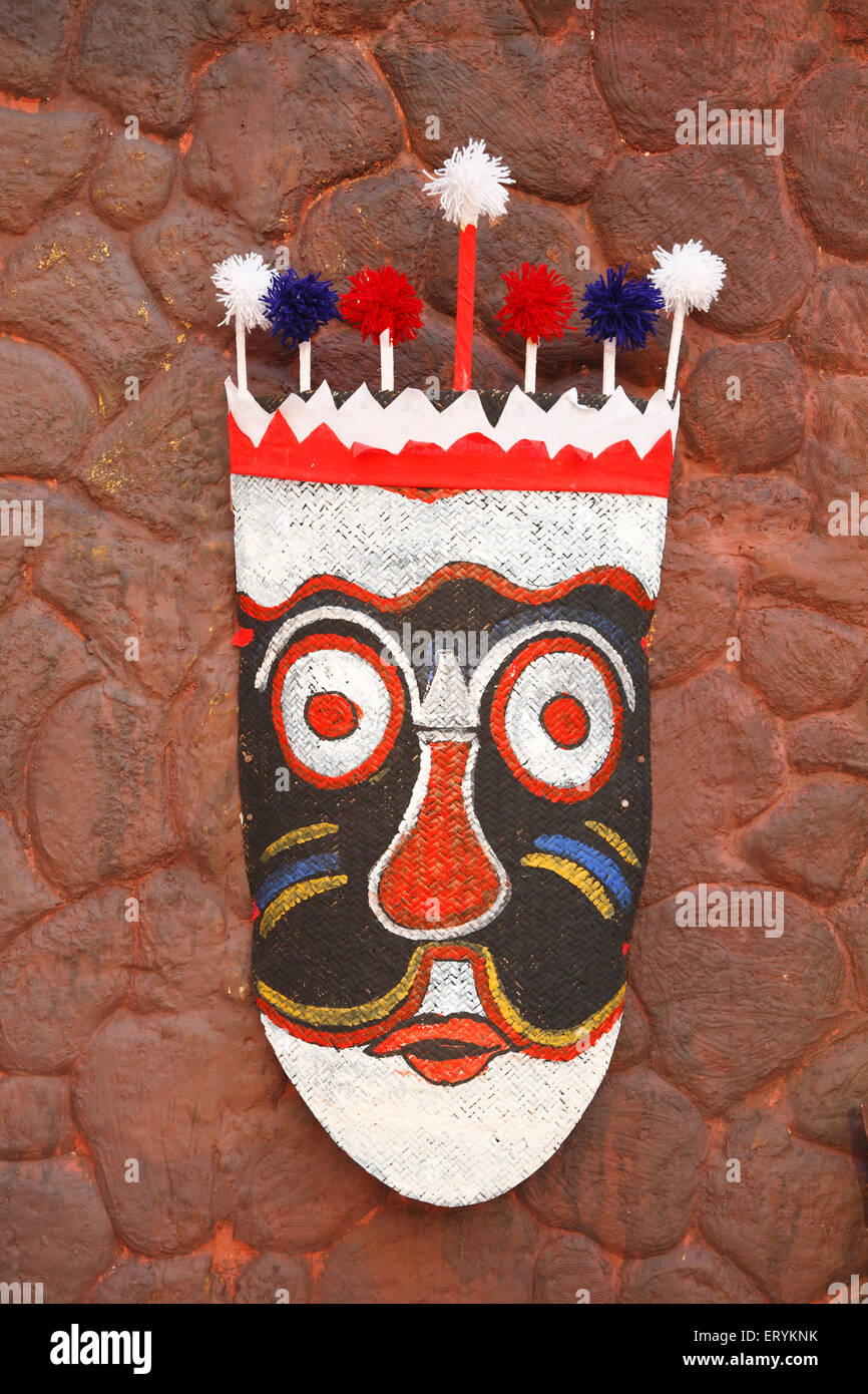 Máscara decorativa para decoración de paredes , noreste de India , India , Asia Foto de stock