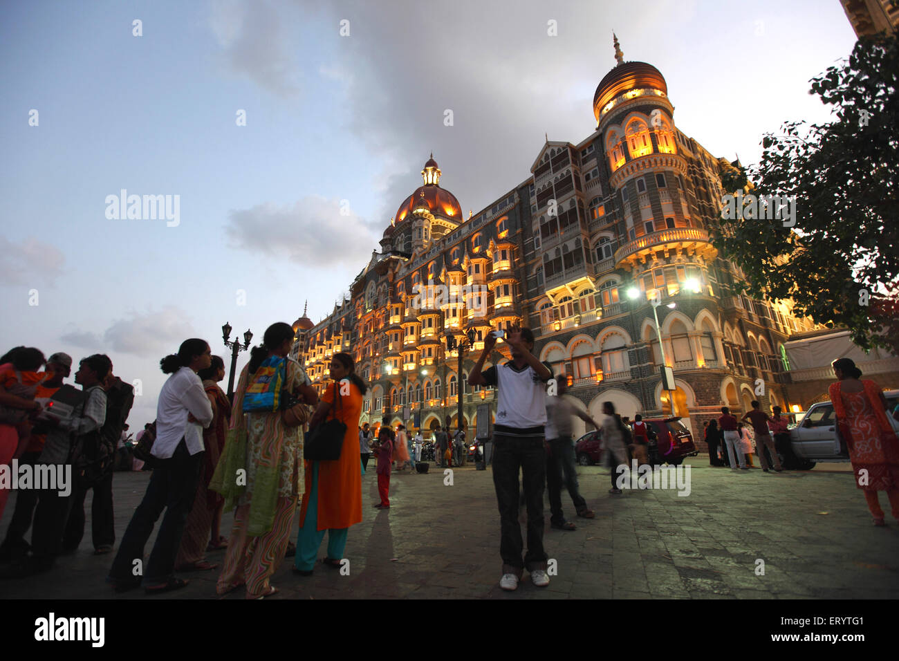 Viejo y nuevo hotel Taj Mahal ; ; ; Maharashtra Bombay Bombay India Foto de stock