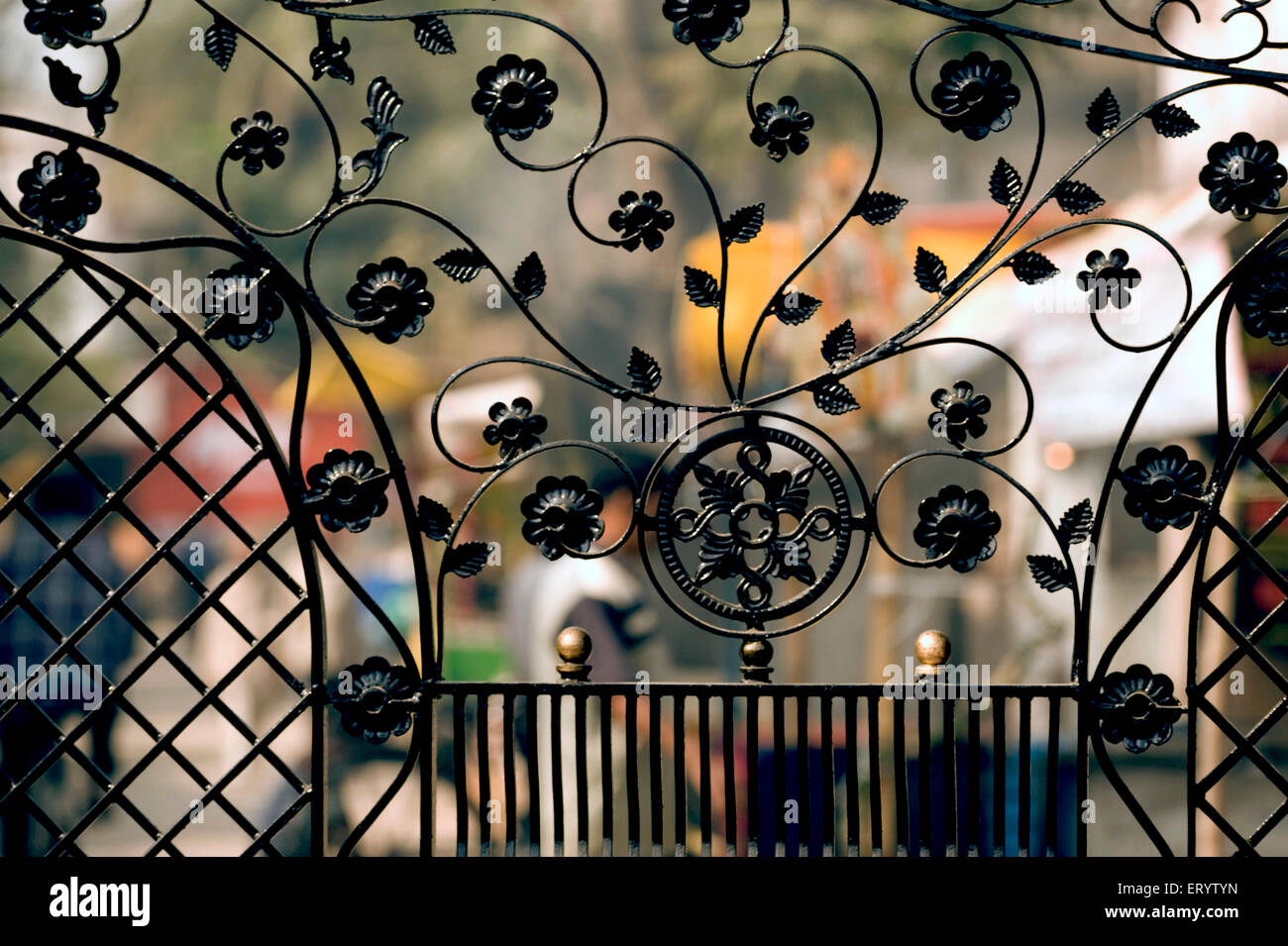 Puerta decorativa de hierro forjado, calcuta, calcuta, Bengala Occidental, India, asia Foto de stock