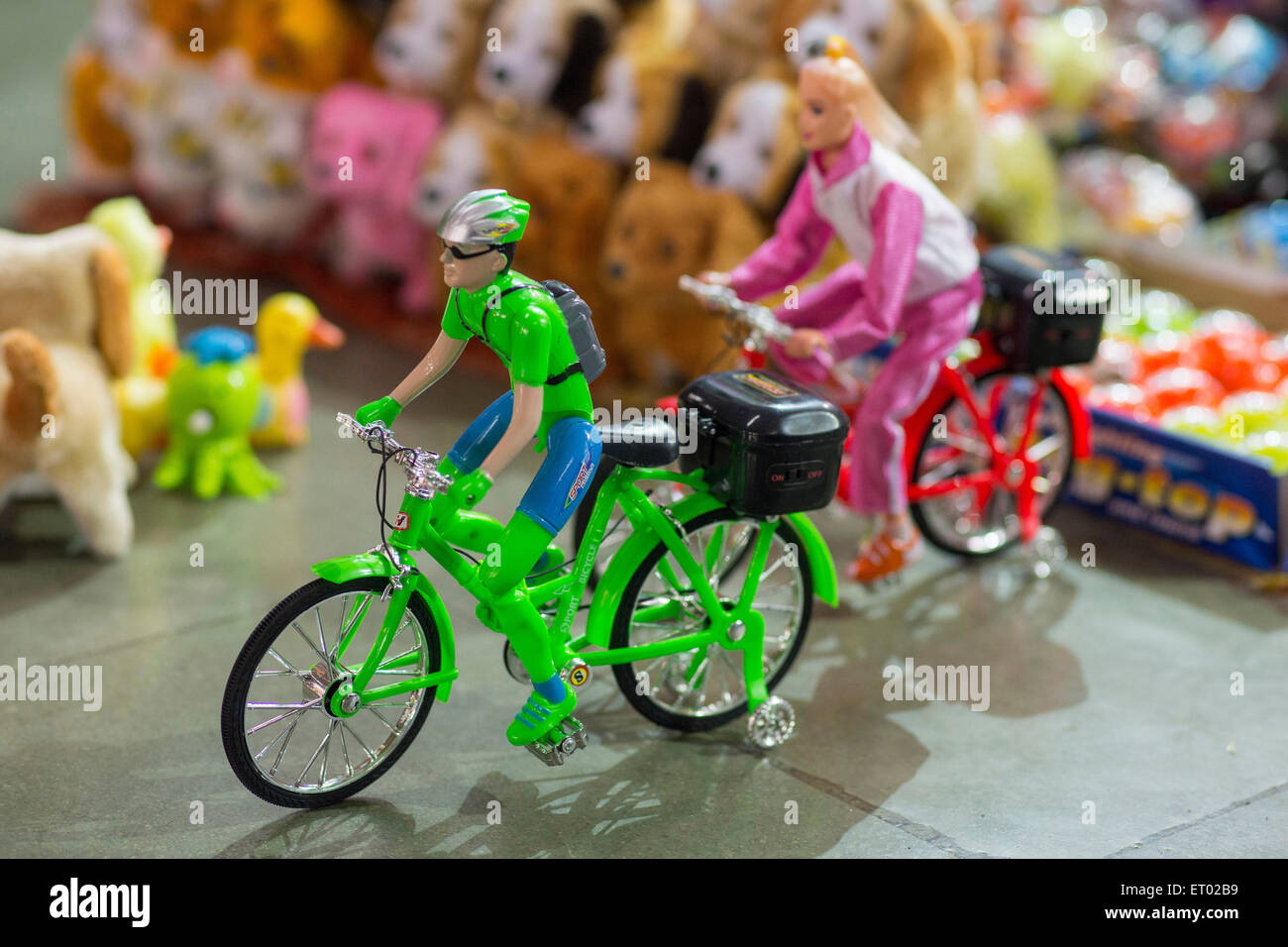 Juguetes de ciclismo fotografías e imágenes de alta resolución - Alamy