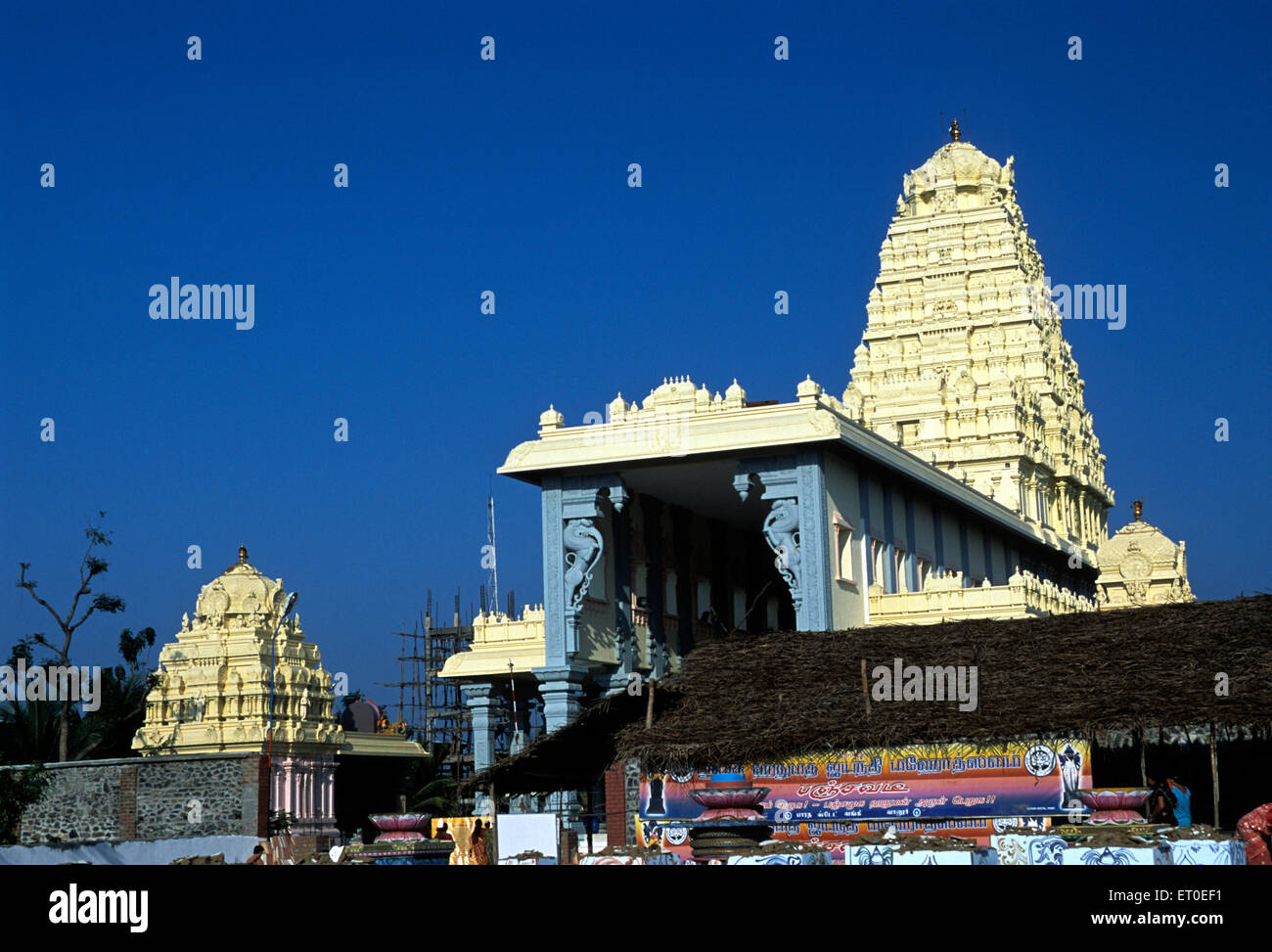 En el templo de Hanuman anjaneya Panchamuga panchavadi cerca de Pondicherry ; ; de Tamil Nadu, India Foto de stock