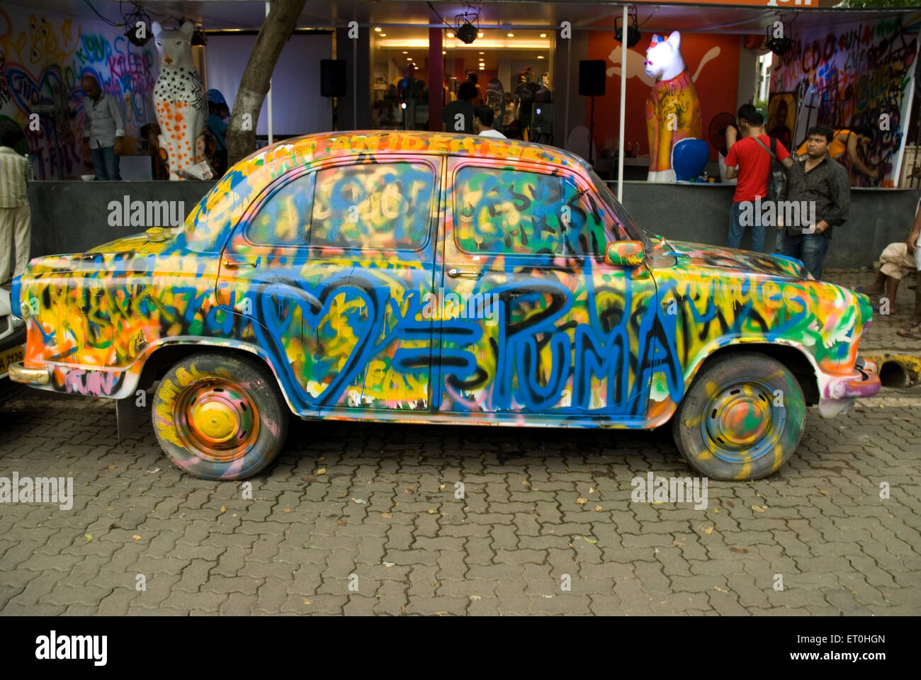 Colorido Embajador coche en Bandra west Mumbai Maharashtra India Asia Foto de stock
