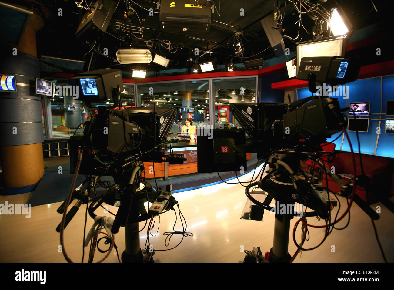 Sala de prensa del canal de televisión CNBC, transmisión de noticias, sala de prensa del estudio de televisión, India Foto de stock