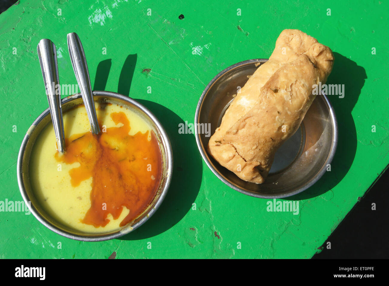 Snack con chutney patodi ; ; ; ; Nagpur Maharashtra India Foto de stock
