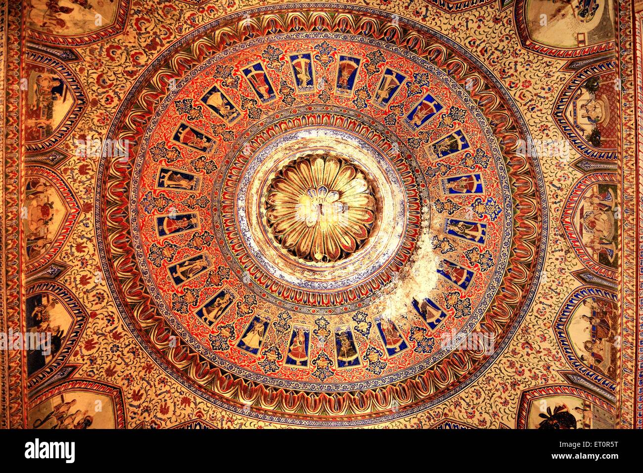 Techo de haveli con pintura Fatehpur Shekhavati ; ; ; Rajasthan India Foto de stock