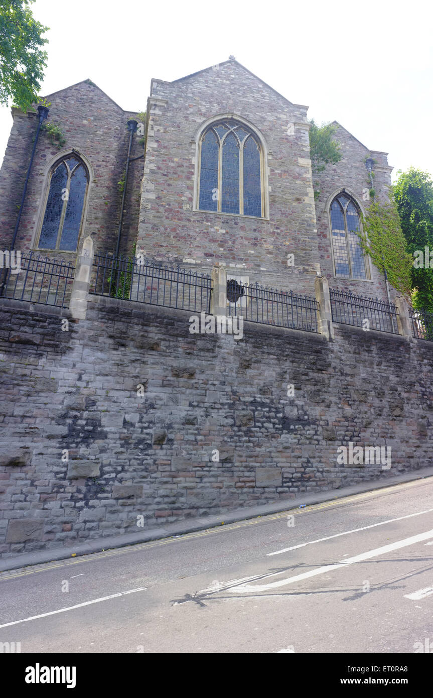 La iglesia de San Miguel en el monte sin en St Michael's Hill en Bristol. Foto de stock