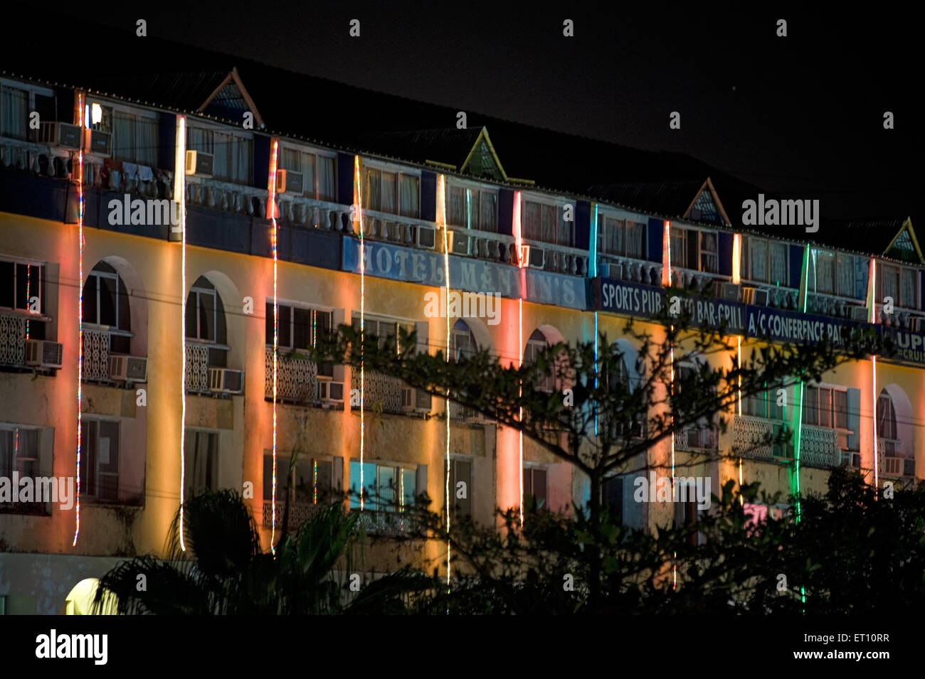 Hotel iluminado Panjim Goa India Asia Foto de stock