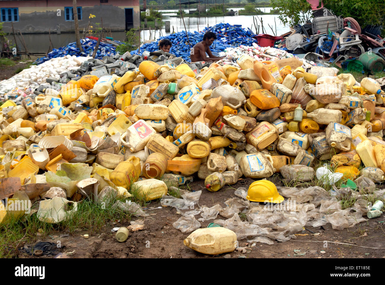 Residuos de basura plástica, Isla de la Piel Roja, Puerto Blair, Islas ...