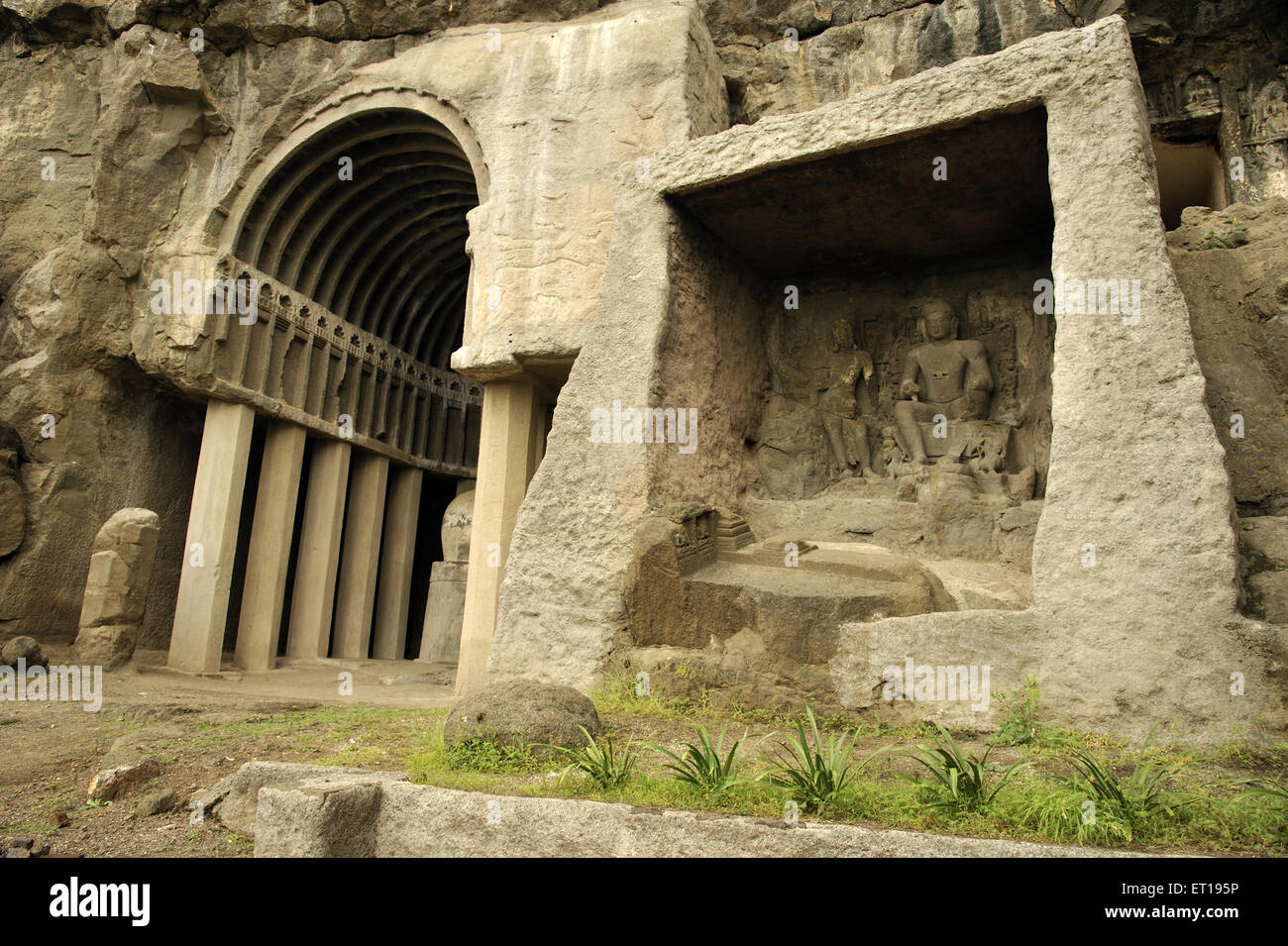 Grupo Budista Cuevas de Aurangabad Maharashtra India Foto de stock