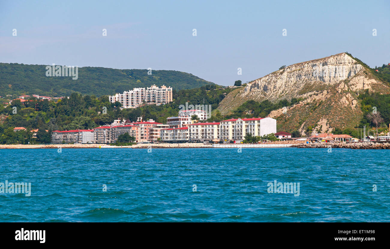 Paisaje de verano resort en la ciudad de Balchik, en la costa del Mar Negro, en la región de Varna, Bulgaria Foto de stock