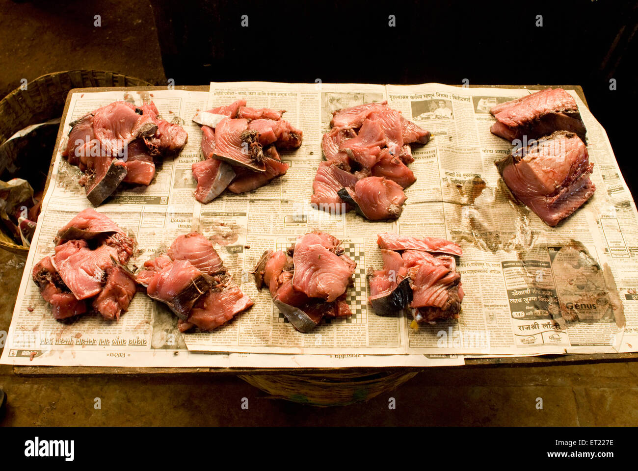 La carne roja para la venta en el mercado de pescado de la playa de Calangute ; ; ; de Goa, India Foto de stock