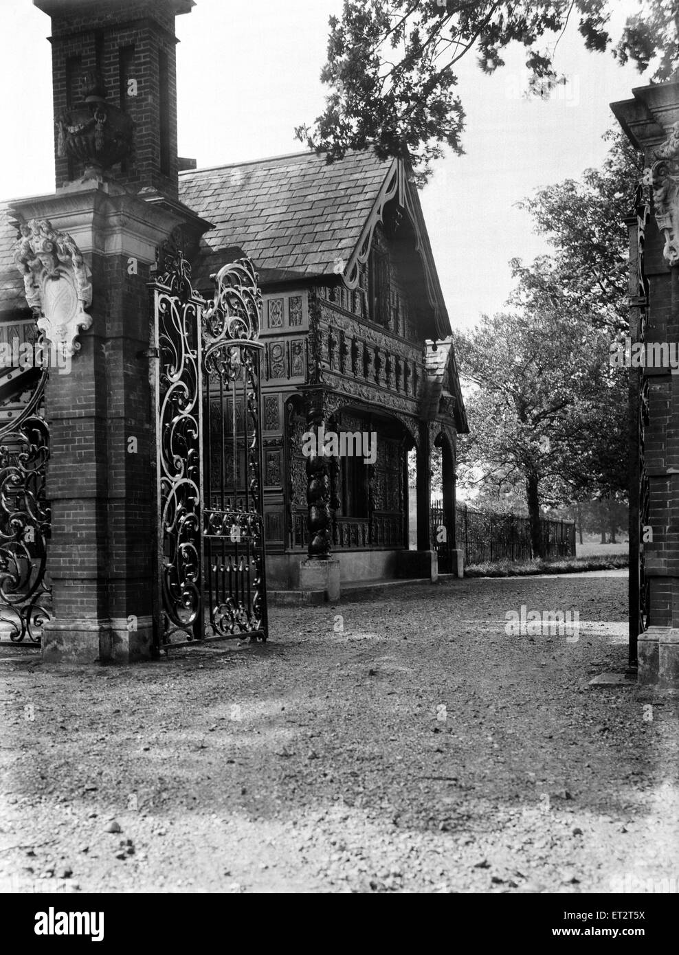 Beaconsfield, entrada a Hall Granero, Buckinghamshire. Alrededor de septiembre de 1928 Foto de stock