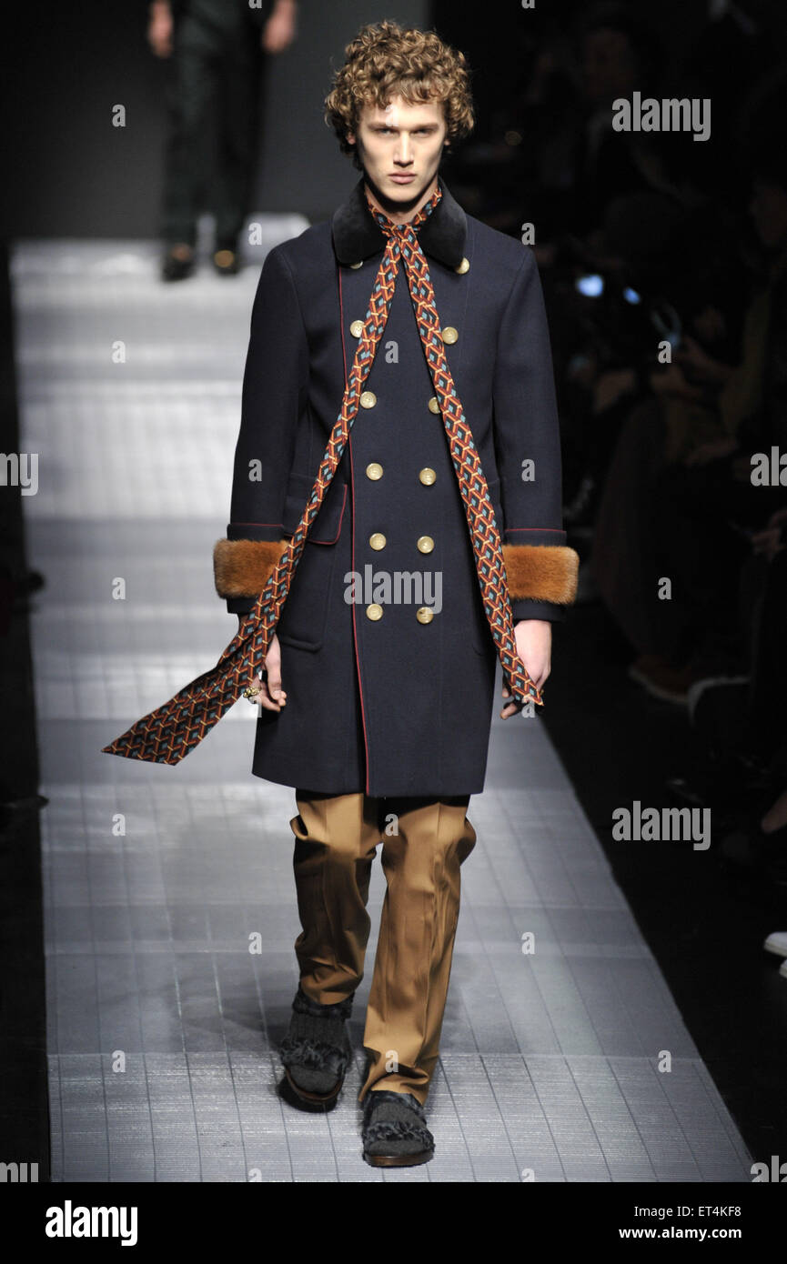 La Semana de la moda de Milán Hombre Otoño/Invierno 2015 - Gucci - Catwalk  Featuring: Modelo donde: Milán, Italia cuando: 19 Jan 2015 Crédito:  IPA/WENN.com **Sólo disponible para su publicación en el