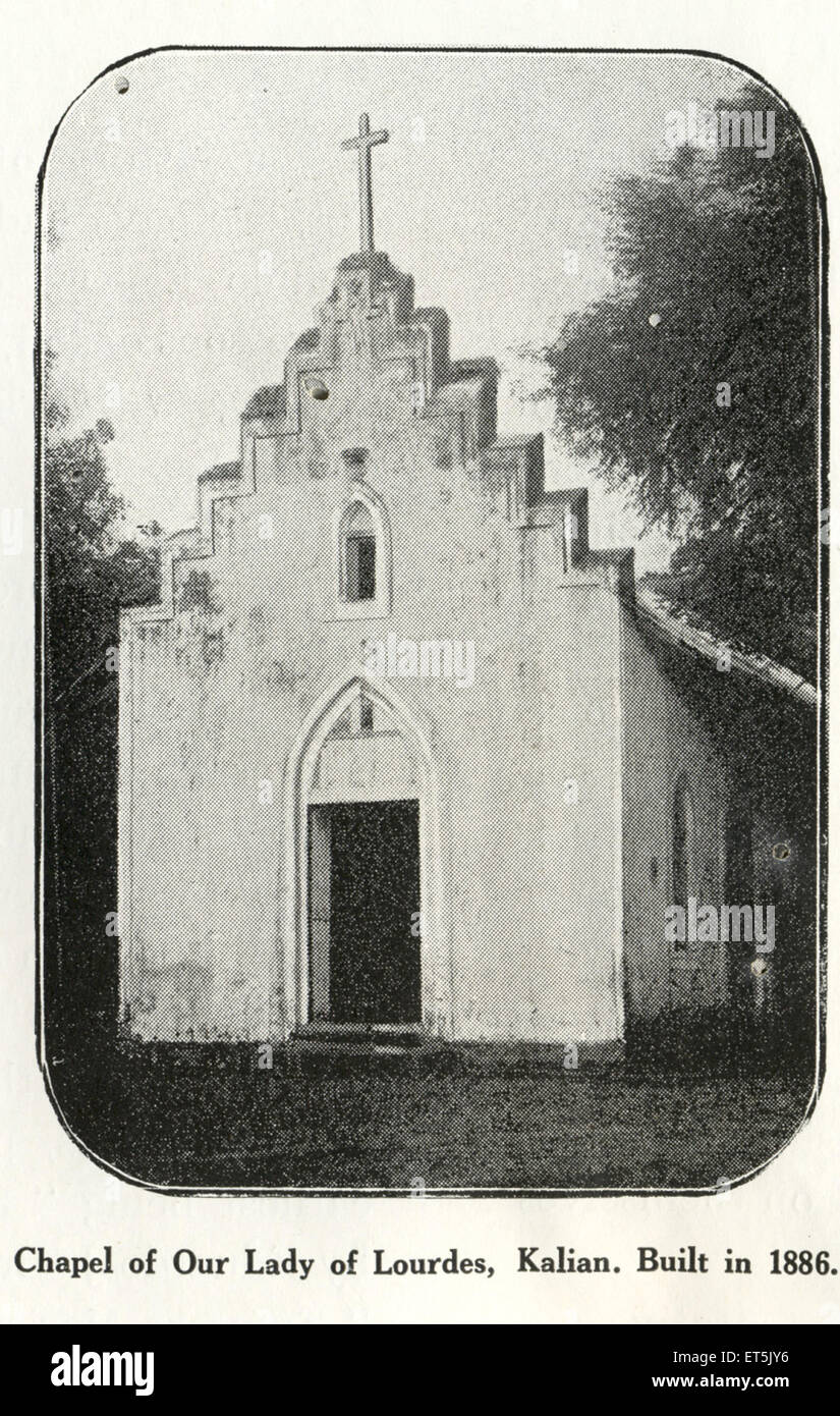 Comunidad Católica Capilla de Nuestra Señora de Lourdes, construido en 1886 ; ; Kalian India Foto de stock