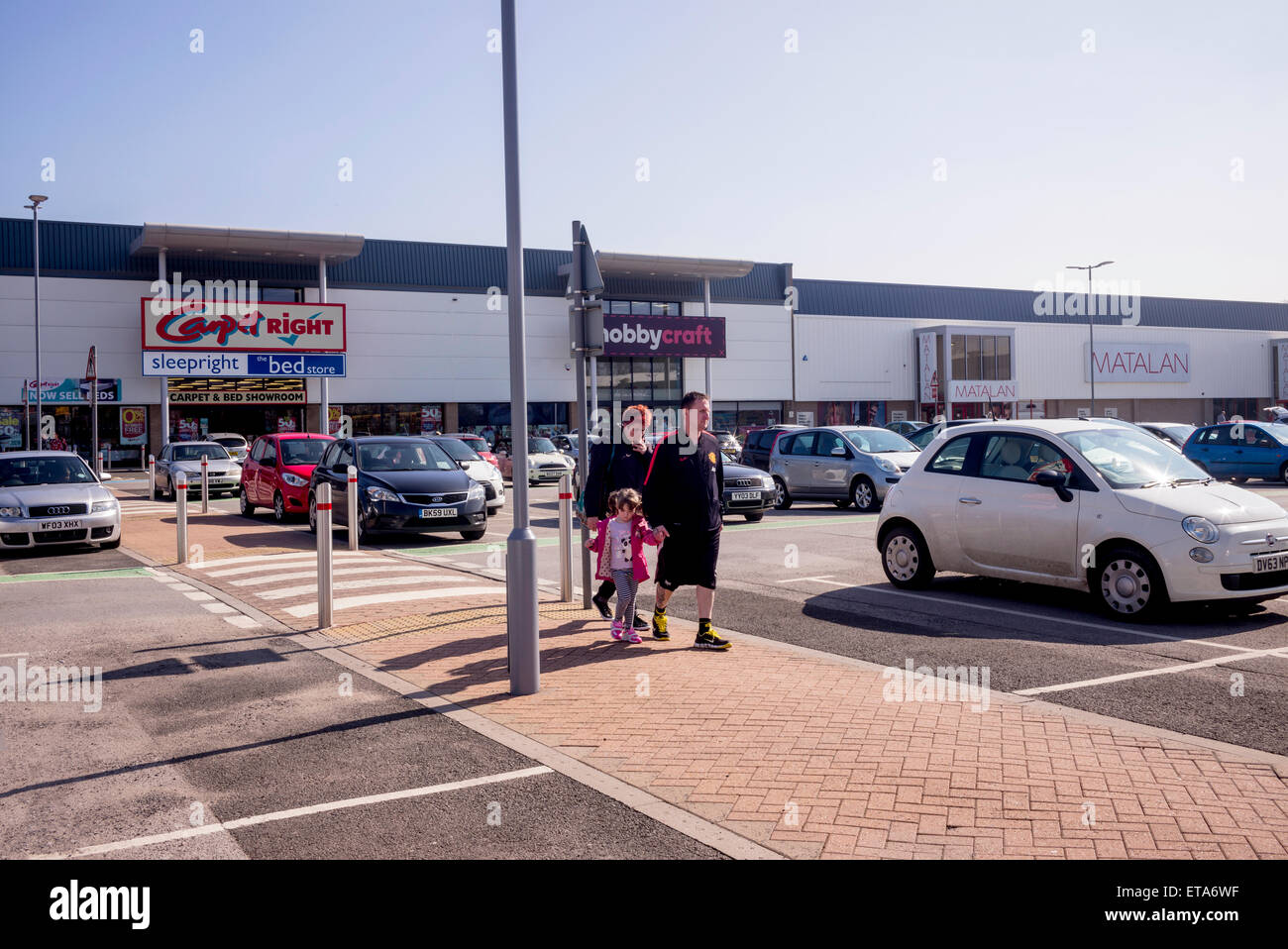 Fuera de la ciudad, un gran parque comercial popular en Stafford
