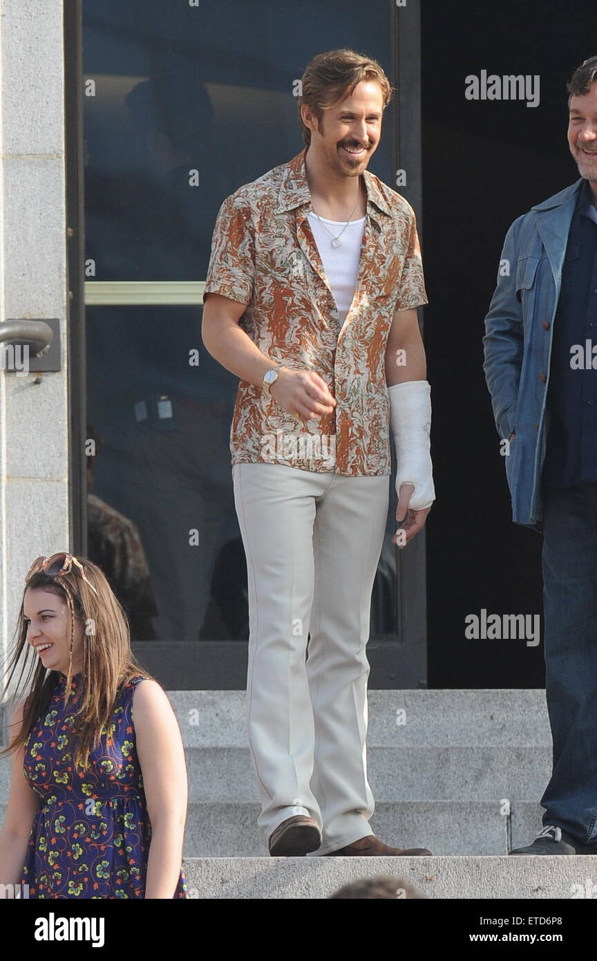 El actor Ryan Gosling vistos en el rodaje de nice guys" vestidas con ropa de los 70's con co Russell Crowe, en el centro de Los Angeles. Featuring: Ryan Gosling