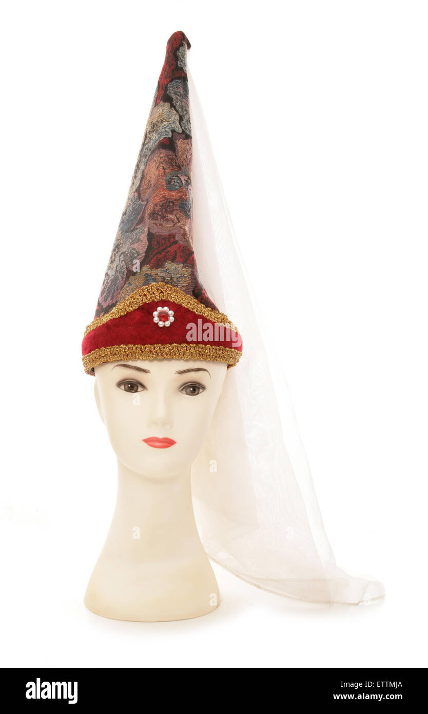 Maniqui vistiendo un sombrero de princesa rapunzel recorte Fotografía de  stock - Alamy