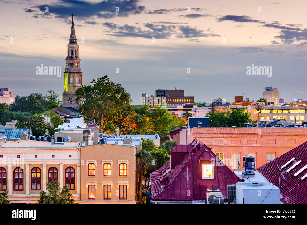 Charleston, Carolina del Sur, EE.UU., el horizonte de la ciudad. Foto de stock