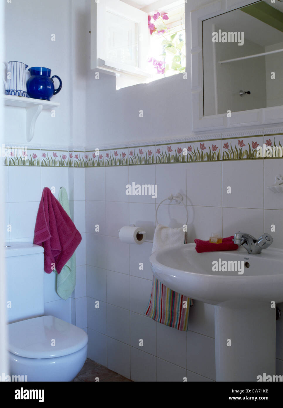 Lavabo de baño, lavabo de esquina para colgar en la esquina del lavabo  pequeño, pequeño apartamento, montado en la pared, triángulo de cerámica