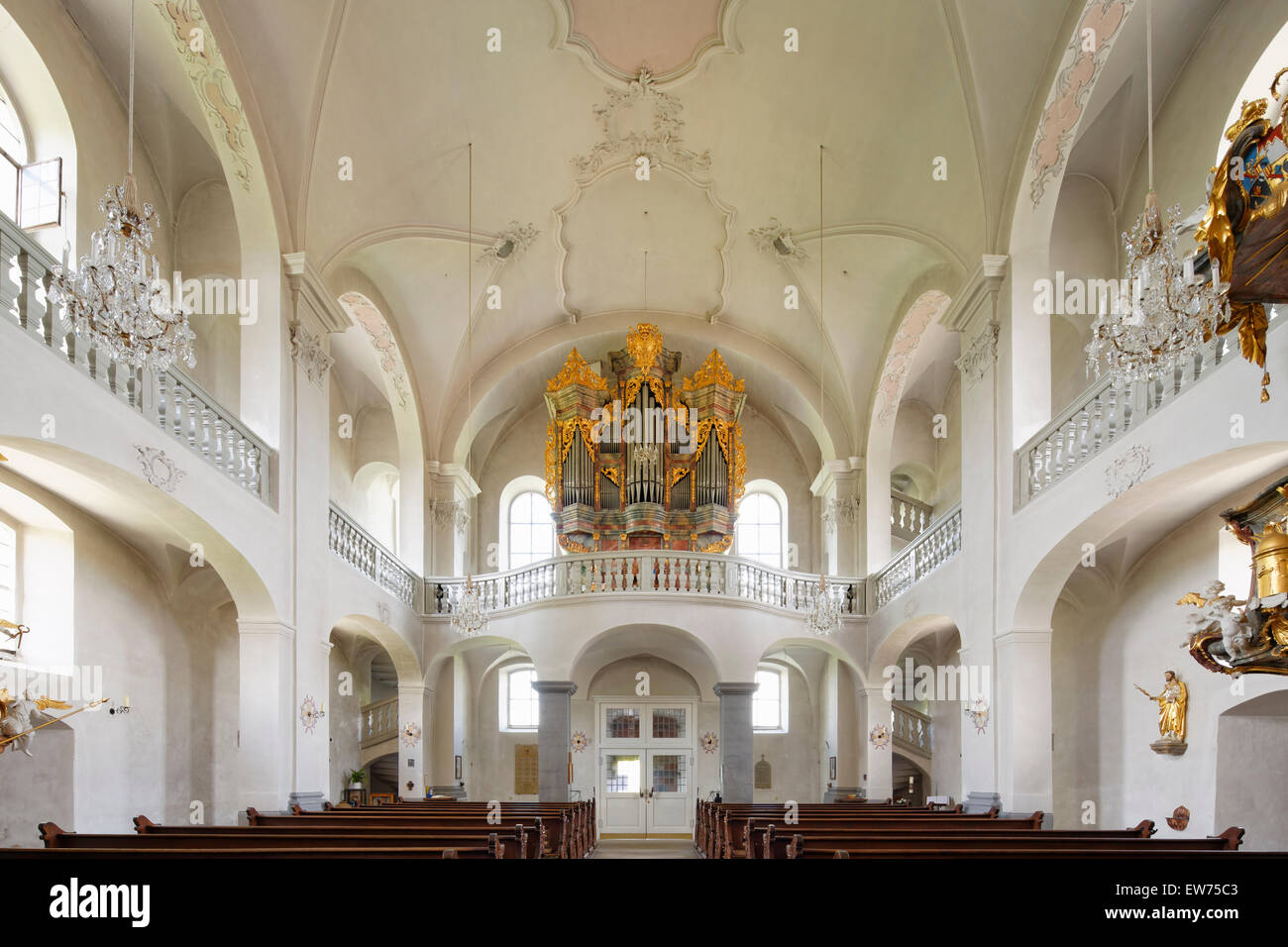 Interior de la iglesia de peregrinación de Maria Limbach, construida por Johann Balthasar Neumann, Limbach, Eltmann, Mainfranken Foto de stock