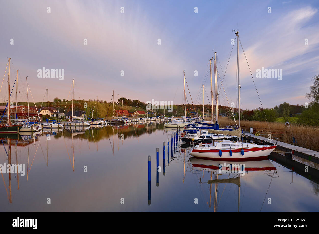 Seedorf Harbor, en la isla de Rügen, Alemania Foto de stock