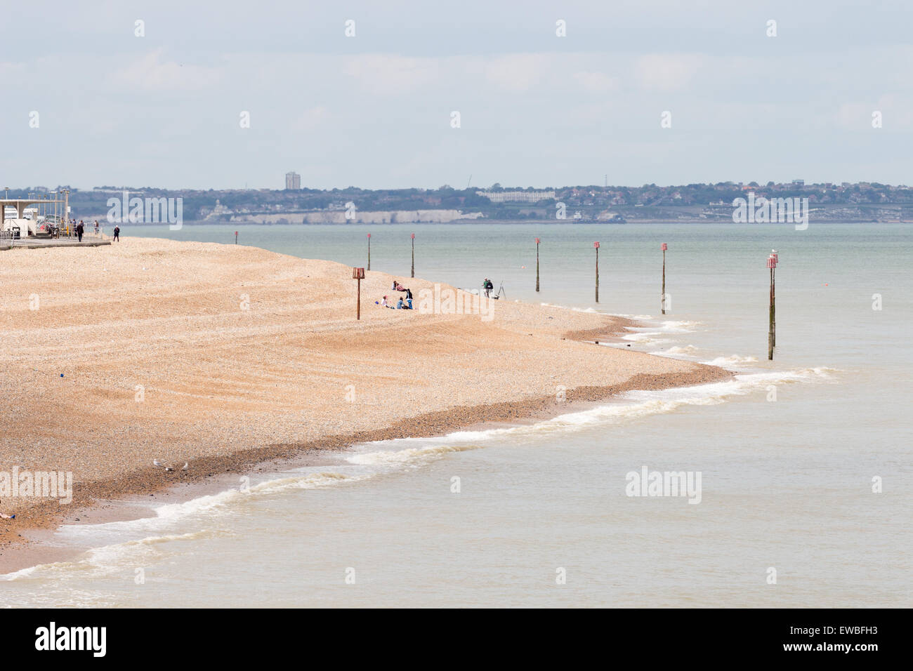 La playa en frente, en Kent, Inglaterra Foto de stock