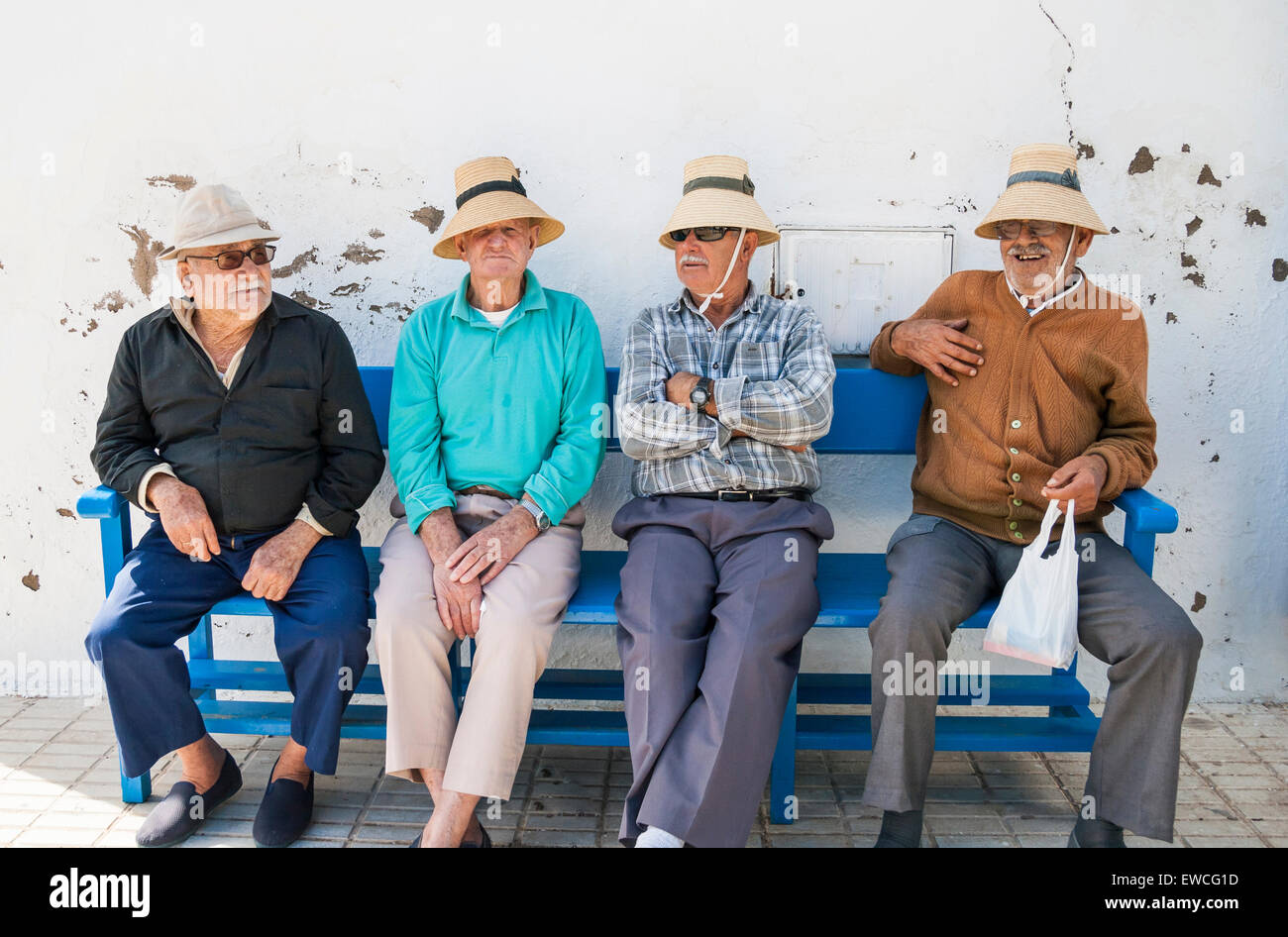 Los pescadores de La Graciosa, cerca de la isla de Lanzarote, en las islas  Canarias Fotografía de stock - Alamy